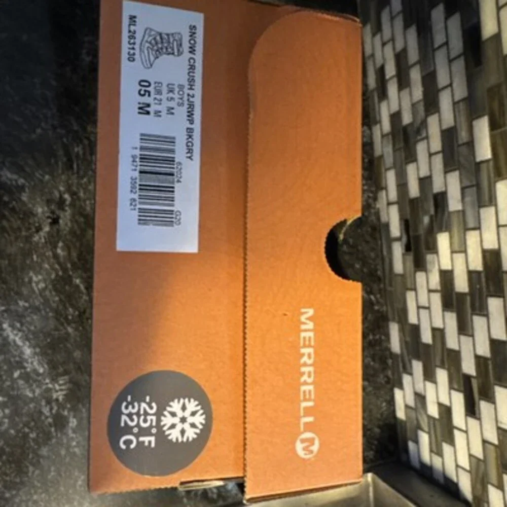 NIB Merrell Snow Crush 2 .0 Water Proof Black Grey snow Boots Size 5M Toddler.